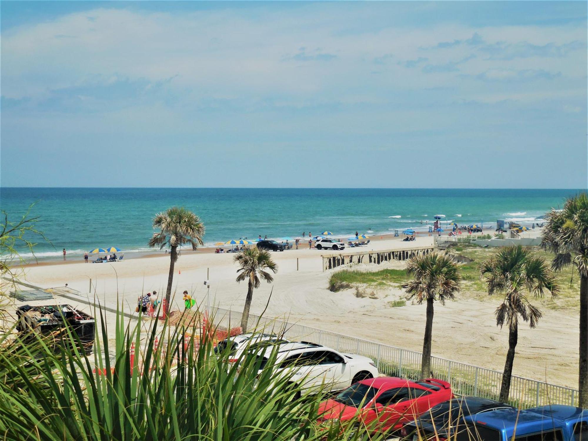 Beachside Bliss Ocean Views & Endless Fun Daytona Beach! Dış mekan fotoğraf